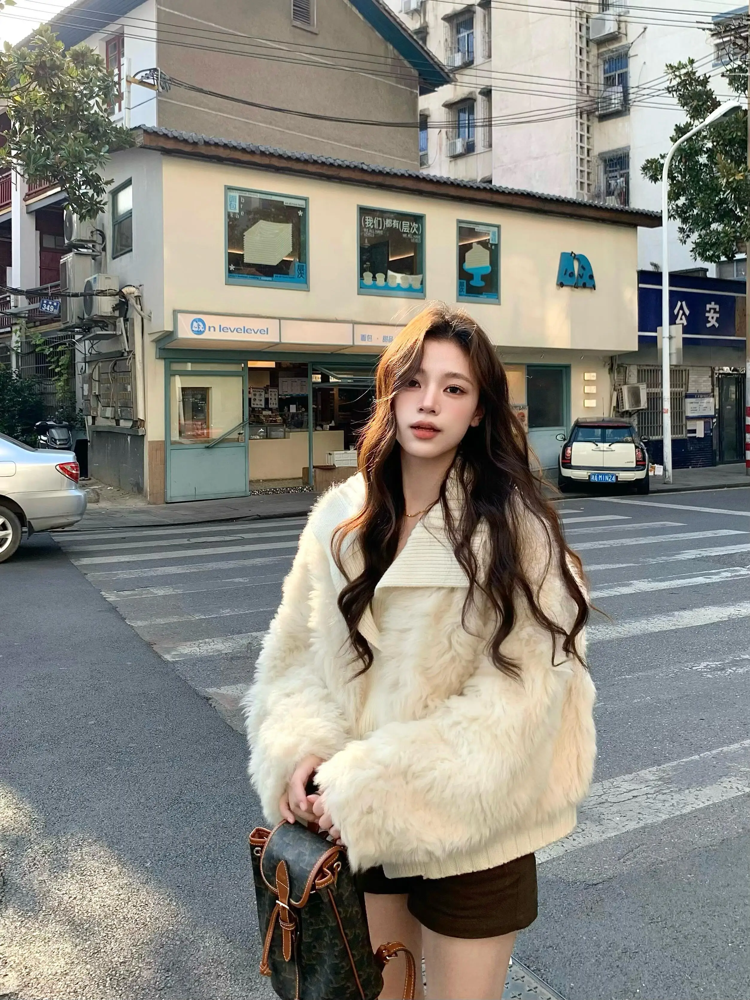 

Lamb Wool Jacket Autumn Woman Waist Cinching Drawstring Hood Spring Suede Matte Distressed Full Zip Thick Outdoor Unique Morning