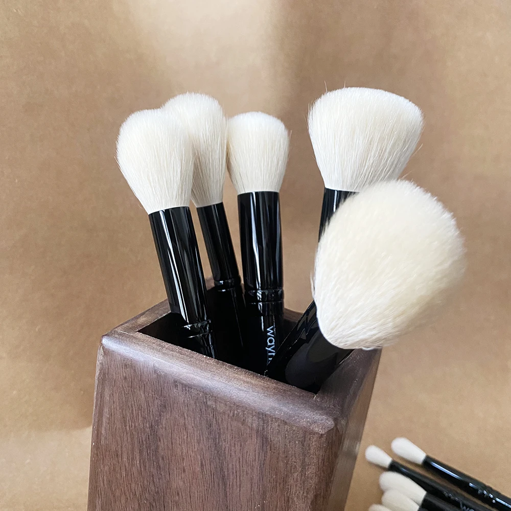 WG Face Makeup Brushes for Powder Cheek Highlight Sculpt Cream Foundation with Natural Goat Hair