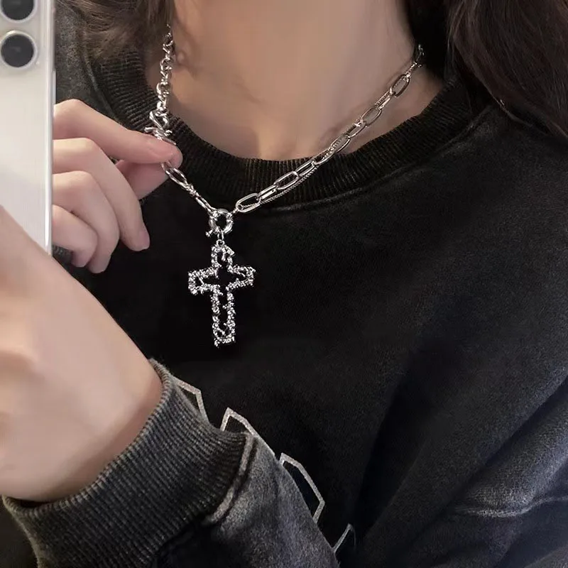 New Gothic Punk Cross Barbed Thorns Pendant Chain Choker Necklace for Women Men Unisex Hip-Hop Grunge Y2K Jewelry Gifts