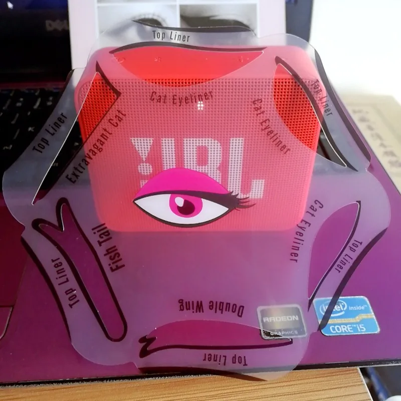 Mohamed Maga Maga자1pcs Eyeliner stencils Gevleugelde eyeliner stencil modellen sjabloon vormgeven gereedschap wenkbrauwen sjabloon kaart oogschaduw make-up tool