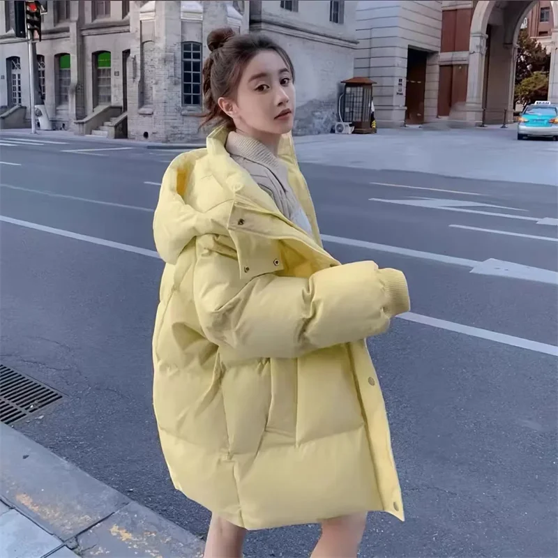 2025 Chaqueta de algodón gruesa versión coreana corta abrigo de algodón de pan abrigo pequeño alto versátil y Popular chaqueta de invierno de moda