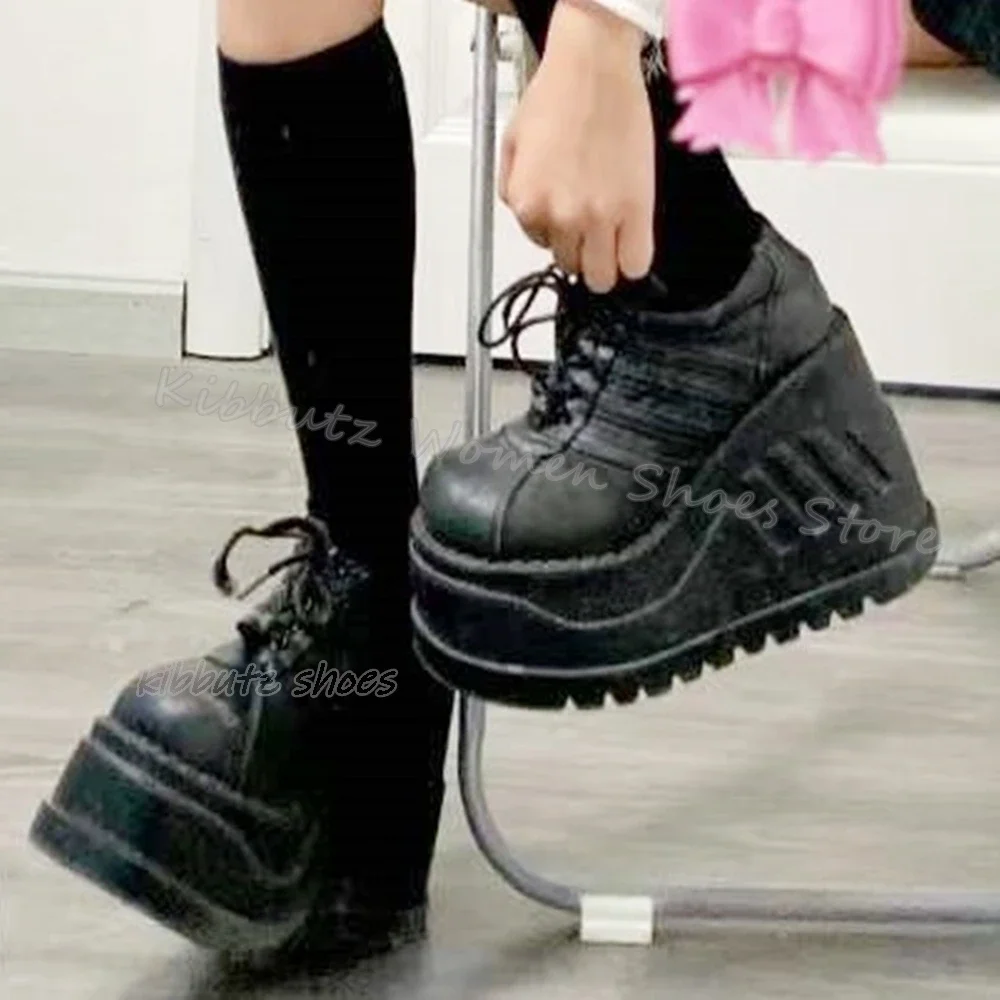 

Rock Gothic Dark Style Sneakers Platform Punk Y2k Thick Bottom Round Toe Solid Color Lace-Up Women Shoes Fashion Concise Newest