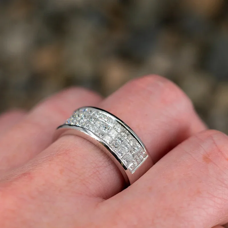 

Huitan Sparkling Cubic Zirconia Rings for Women Trendy Charming Exquisite Accessories for Wedding Fashion Jewelry for Engagement