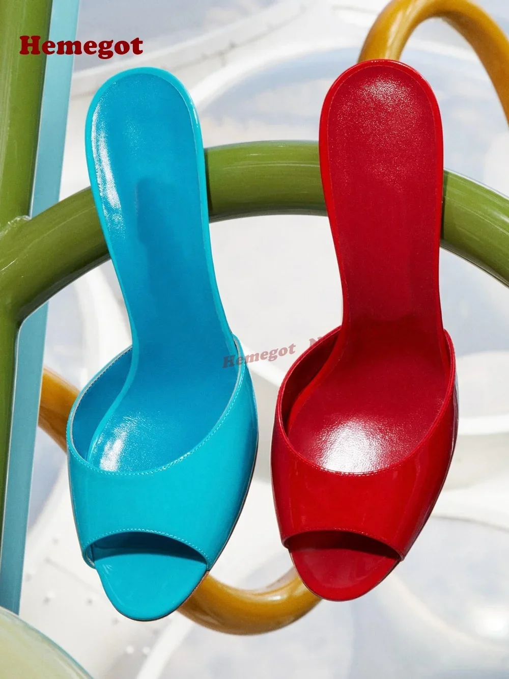 

Синие глянцевые тапочки на шпильке, женские шлепанцы из лакированной кожи с открытым носком, однотонные, Новое поступление 2025, летние элегантные подиумные туфли