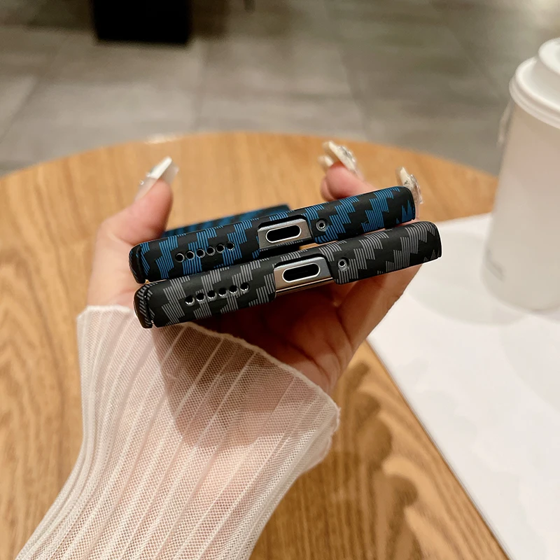 Carbon Fiber Matte PC Case For VIVO X200 Pro Mini Ultra Thin Anti Fingerprint Heat Dissipation Hard Back Camera Protector Shell
