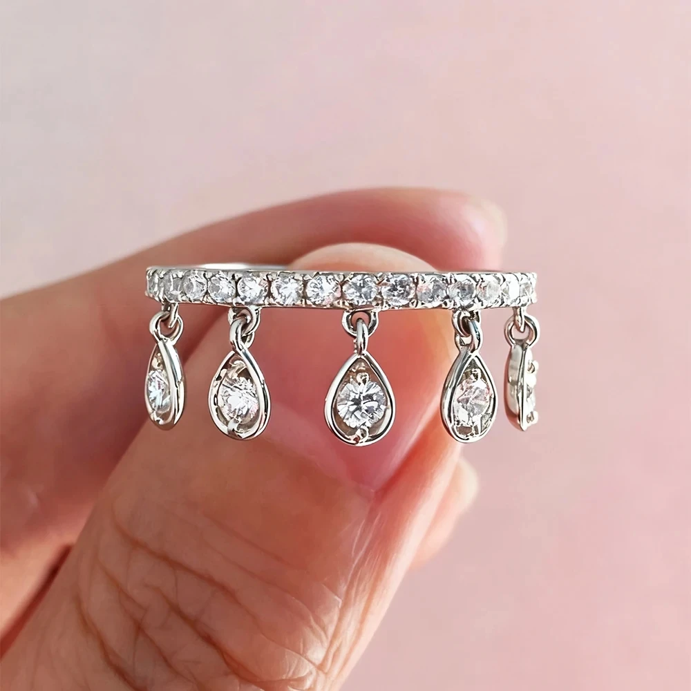 Women's Exquisite Moissanite Tassel 925 Sterling Silver Ring