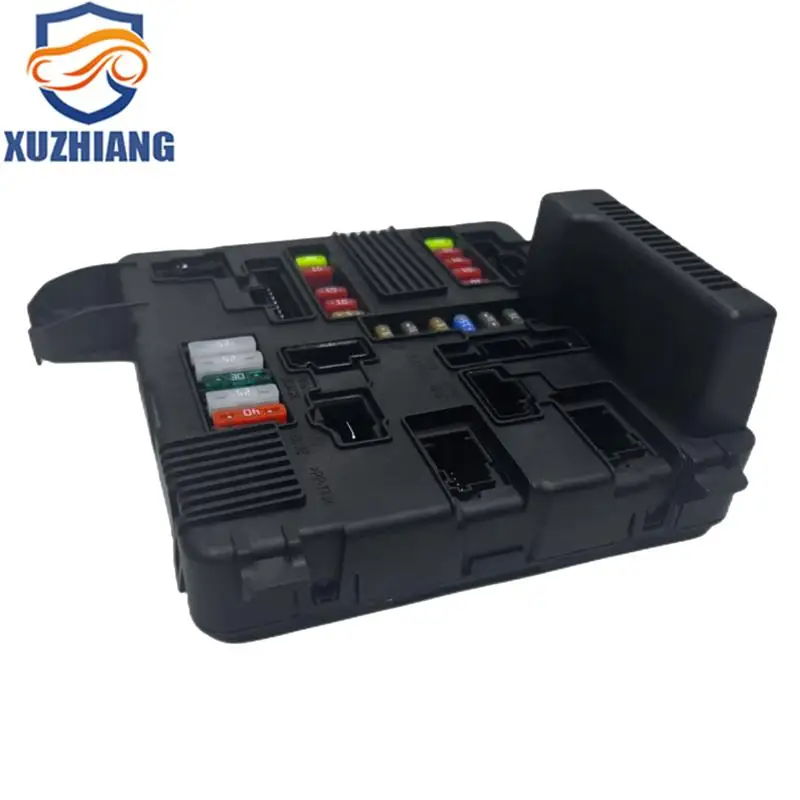 8200306032 8200306033 Engine Fuse Box for Renault Megane Scene 2 2002-2006 Component