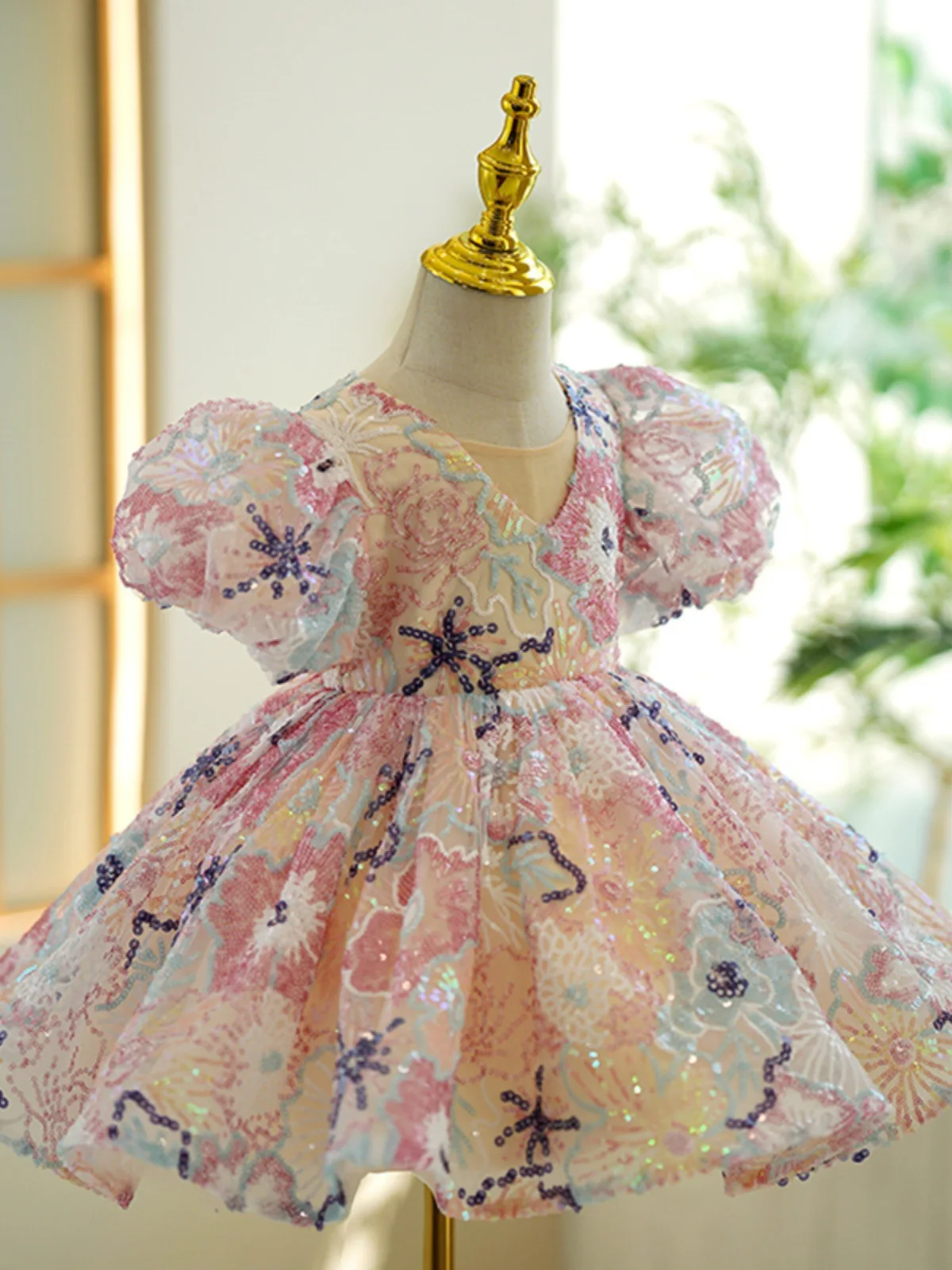 Newest High-end Children\'s Clothing Puffy Frock Floral Sequined Baby Girls Birthday Party Dress with Bow