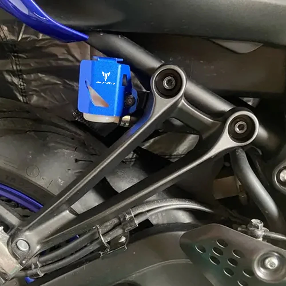 

For Yamaha MT07 MT-07 mt07/FZ07 2015 2016 2017 2018 2019 2020 Motorcycle Rear Brake Fluid Reservoir Cap Cover Guard Protector