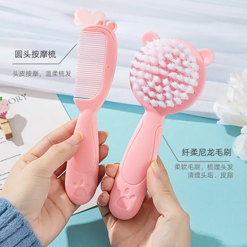 

Baby Comb Hair Removal Brush Newborn Boys and Girls Baby Shampoo Soft Brush Comfortable and Suitable for Infants Aged 0-3 Years