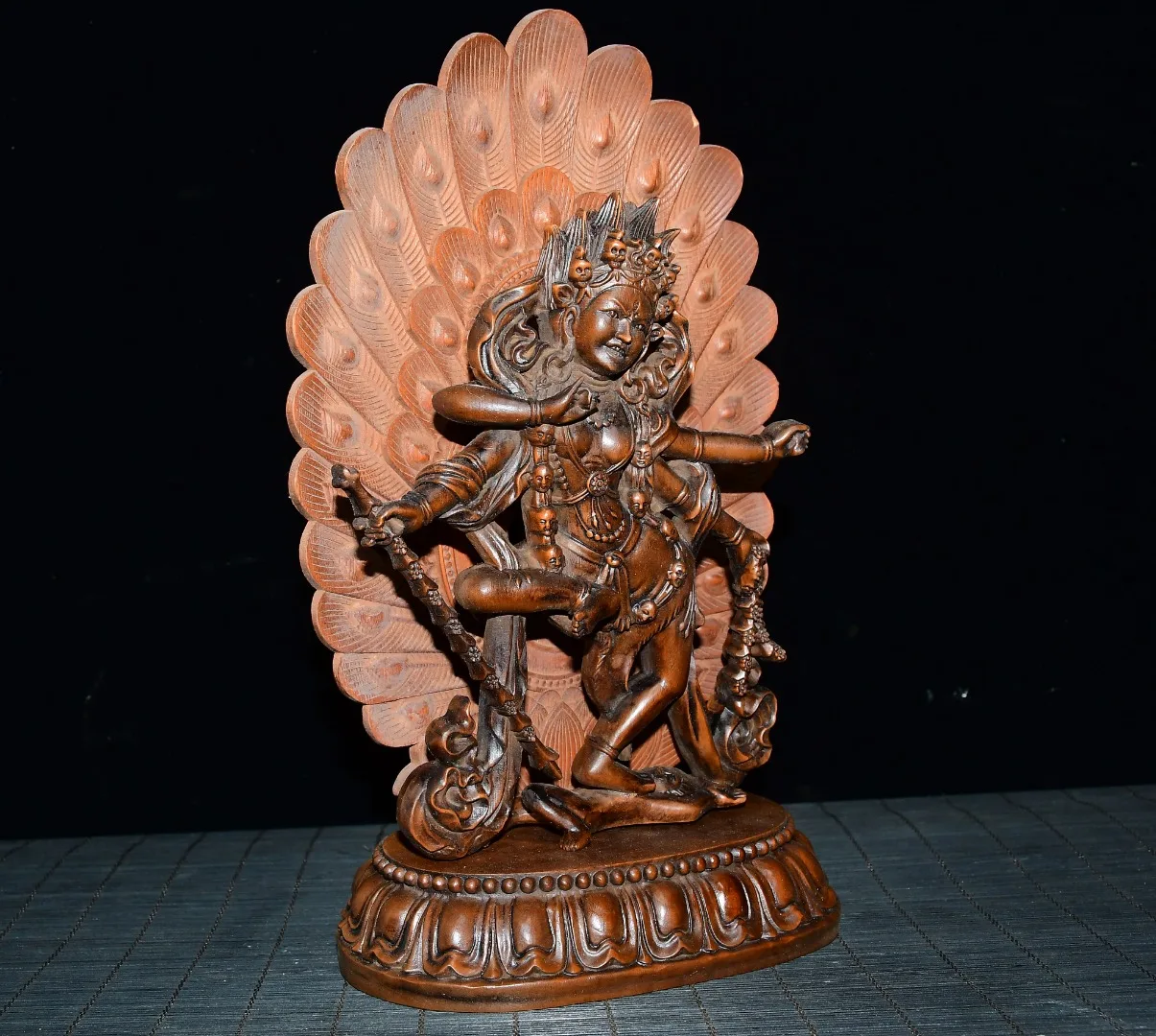 Old Boxwood Peacock Buddha Mother Peacock Great Ming King Standing Buddha Peacock opening screen backlight Worship Hall