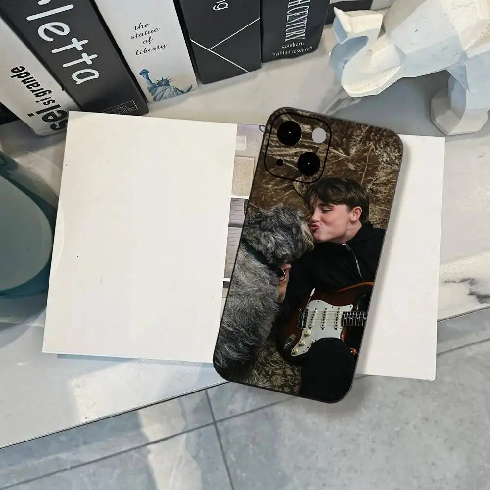 1pc Singer J-James Custodia per telefono in silicone morbido per IPhone17 16 15 14 13 12 11 Plus Pro Max Plus