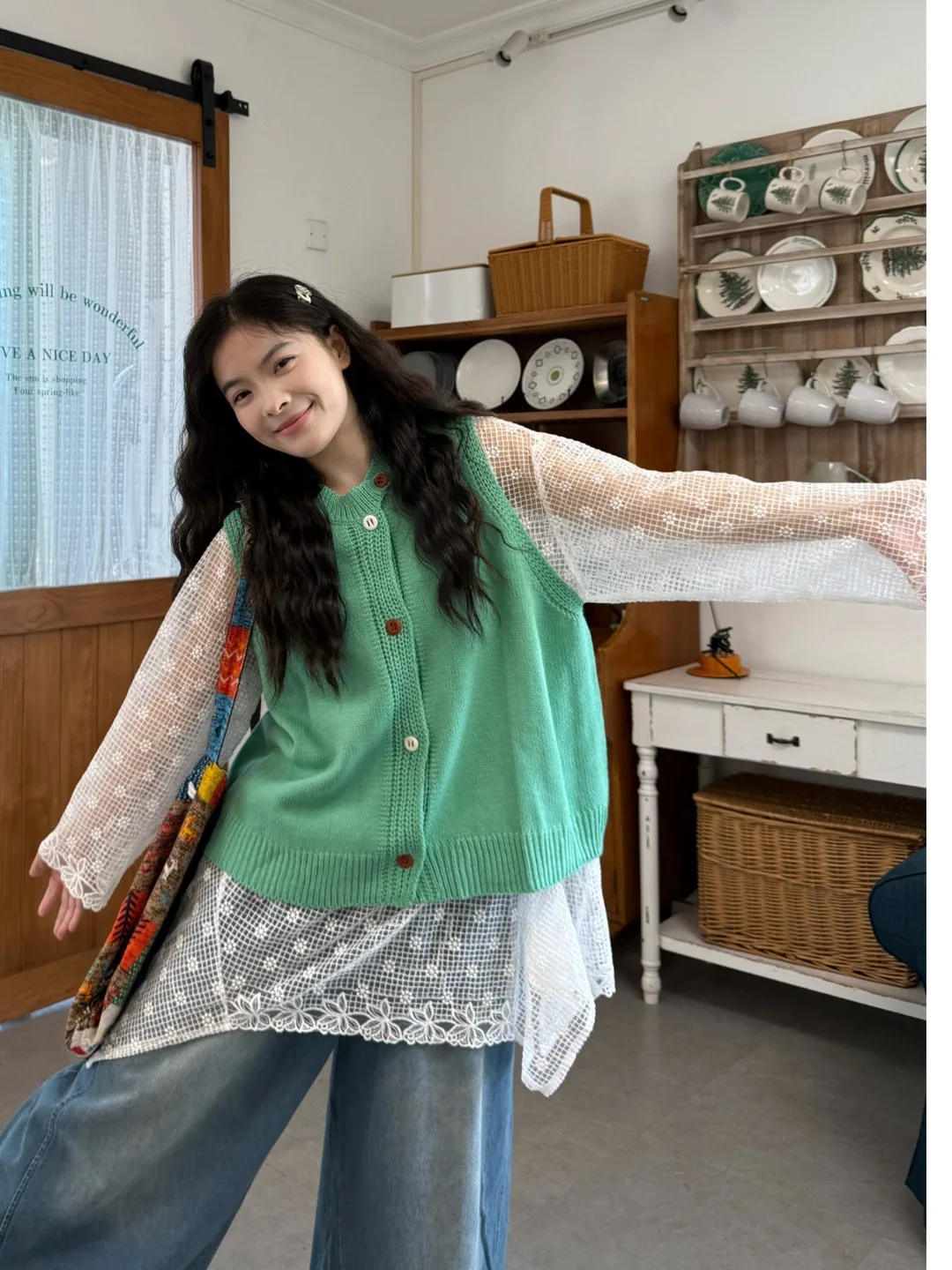 

Женская футболка больших размеров в японском ретро-стиле, свободного кроя, с кружевом, для защиты от солнца, летняя новинка, вязаный жилет, модный топ для многослойных образов