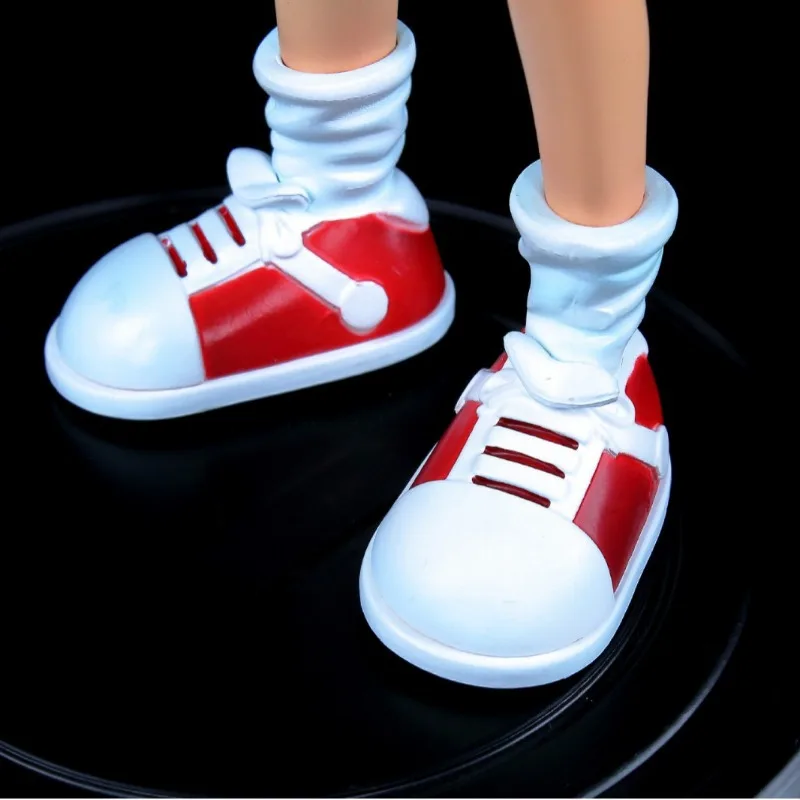 名探偵コナンキッド怪盗アニメキャラクターフィギュア創造的人格ハンサムモデル卓上飾りホリデーギフト