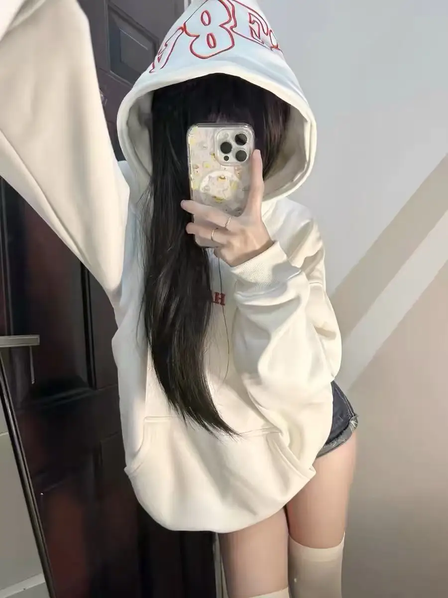 เสื้อฮู้ดปักลายโอเวอร์ไซส์สำหรับผู้หญิง สไตล์สตรีทลำลอง ใส่ได้ทั้งฤดูใบไม้ผลิและฤดูใบไม้ร่วง แฟชั่นไฮสตรีท ไซส์เล็ก เสื้อคลุม