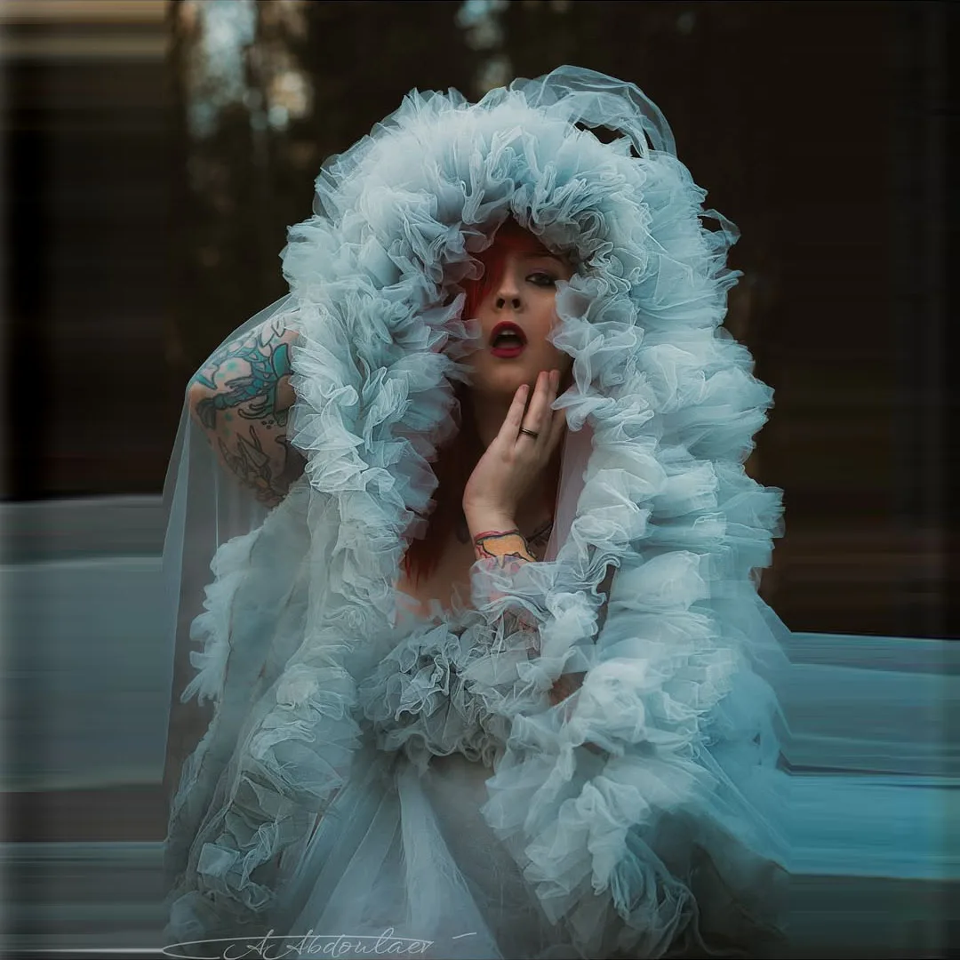 Bonito babados tule vestidos sem alças oi-baixo exuberante malha vestidos de baile de baile feminino fotografia inchado babados em camadas vestido de noite