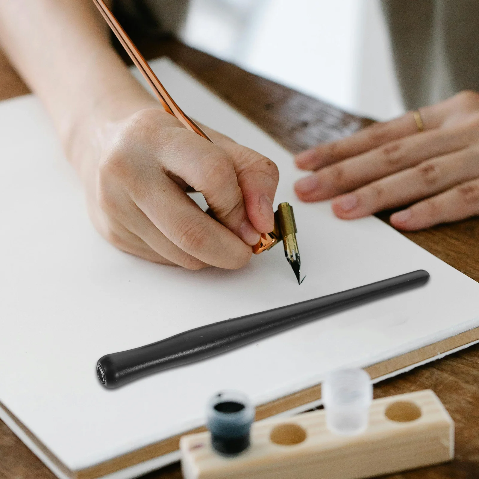 2pcs Wooden Dip Pen Holder: Vintage Calligraphy Pen For Chinese Comic Artists Comfortable Grip Long Writing Sessions Replacement