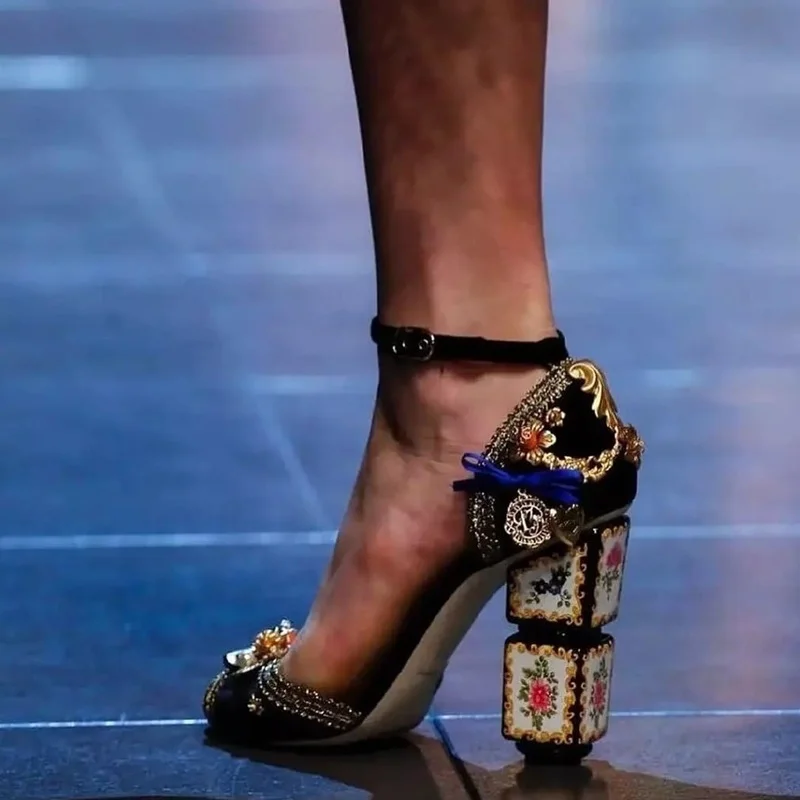 

Strange Style Patchwork Peep Toe Sandals Sexy Rouned Toe Square Heel Mixed Colors New Arrivals Fashion Women Modern Shoes