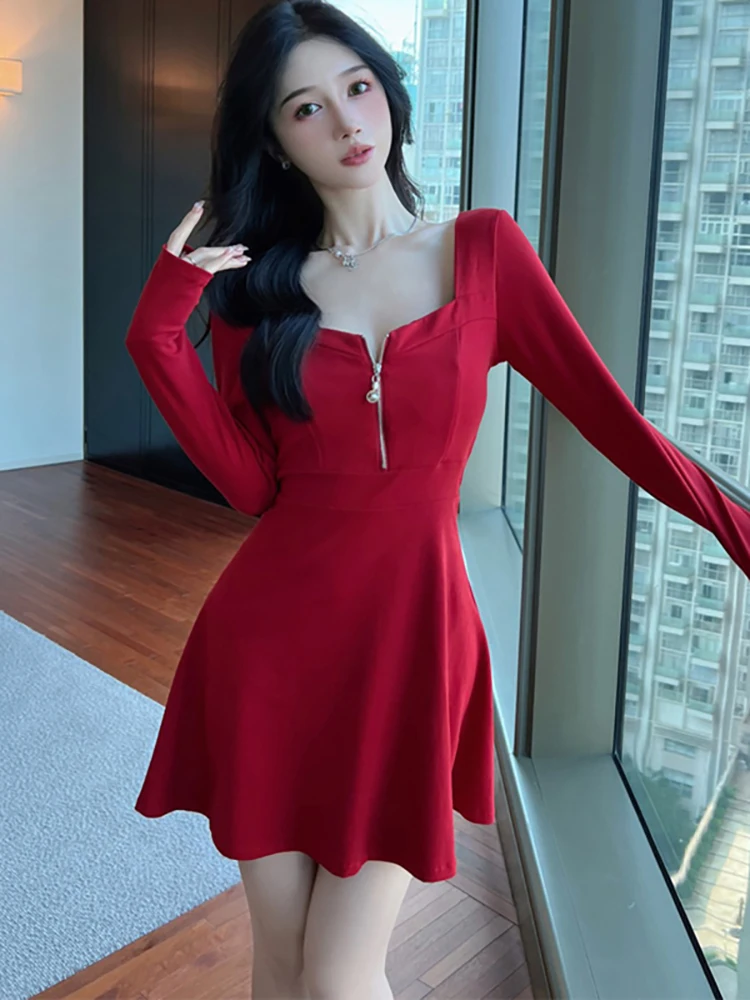 가을 겨울 블랙 긴 소매 스퀘어 칼라 섹시한 미니 드레스 2025 한국어 빈티지 햅번 댄스 파티 드레스 여성 우아한 캐주얼 드레스