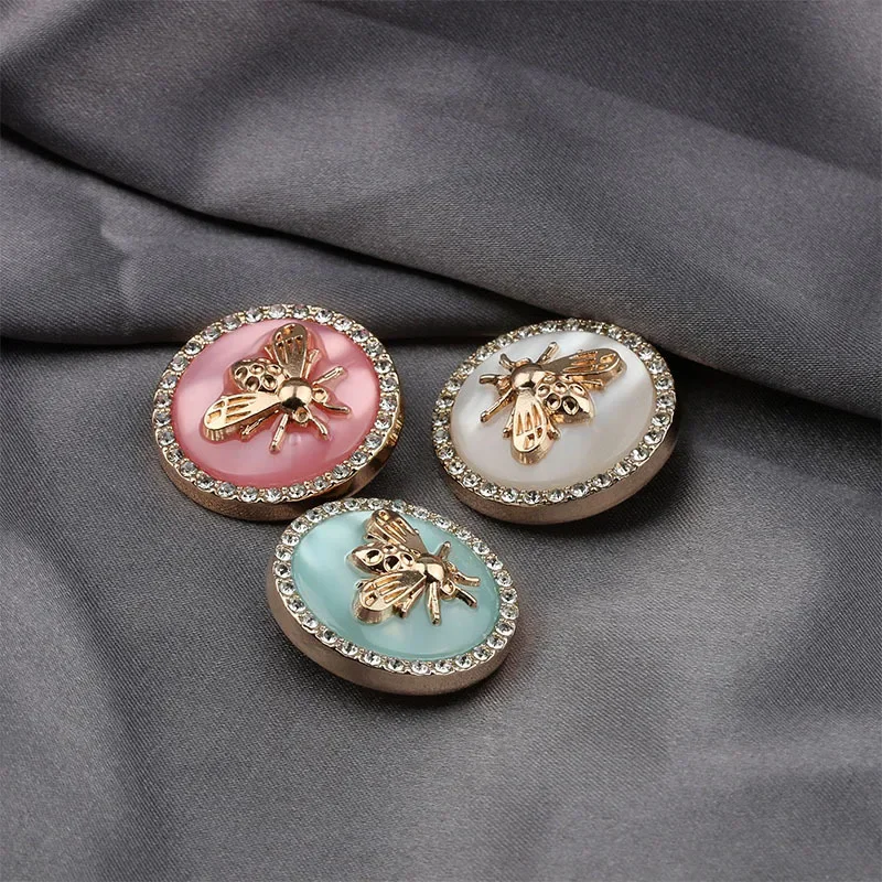 6 Pieces Fashion Diamond Metal Bee Buttons Women\'s Coat Sweater Dress Shirt Decorative Button Exquisite Handmade Sewing Buttons