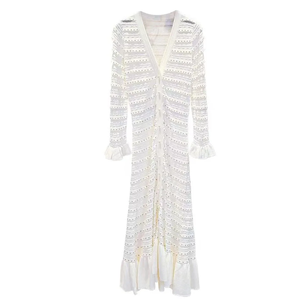 เสื้อถักทรงเอไลน์สำหรับผู้หญิง คอลเลคชั่นฤดูใบไม้ผลิ/ฤดูร้อน  ตกแต่งด้วยลูกไม้ลายดอกไม้  ประดับด้วยลูกปัดสีขาว  ทรงเข้ารูป  เอวกลาง  ทำจากเส้นใยเจลาติน