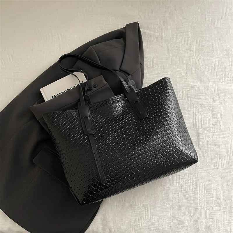 Gewebte Textur-Tragetasche, große Kapazität, weiche Lederhandtasche, elegante Alltagstasche, Pendler-Tasche, geeignet für die Arbeit – Detail 13