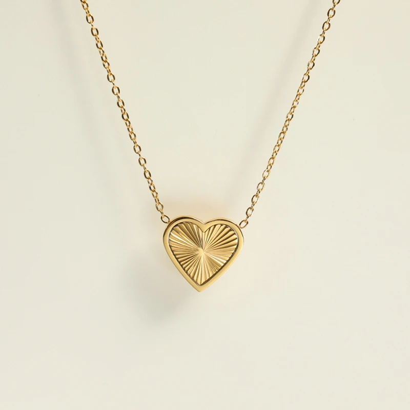 

V​intage PVD 18k Gold Plated Stainless Steel Radial Geometric Heart Pendant Necklace for Women Waterproof Charm Collar Jewerlry