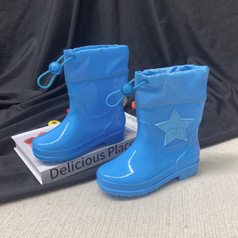 Kids Lightweight Rain Boots Children Pure Color Waterproof Rain Boots with Star Prints Unisex High Top Non-slip Fashion Shoes