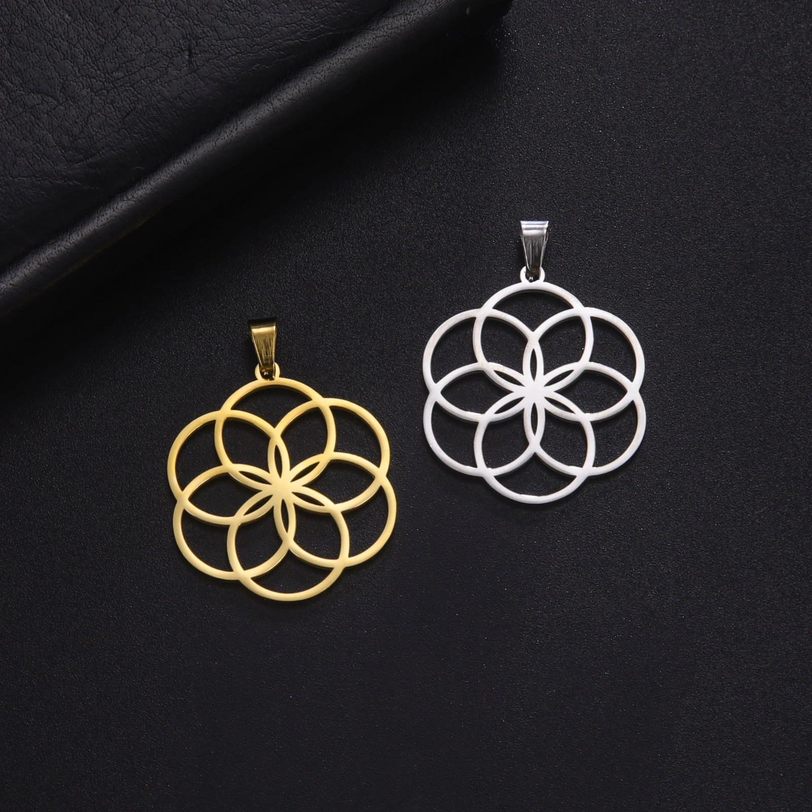 EUEAVAN 5pcs Flower of Life Charms Mandala Pendant Stainless Steel Charm Women Necklace Jewelry Making Accessories Wholesale