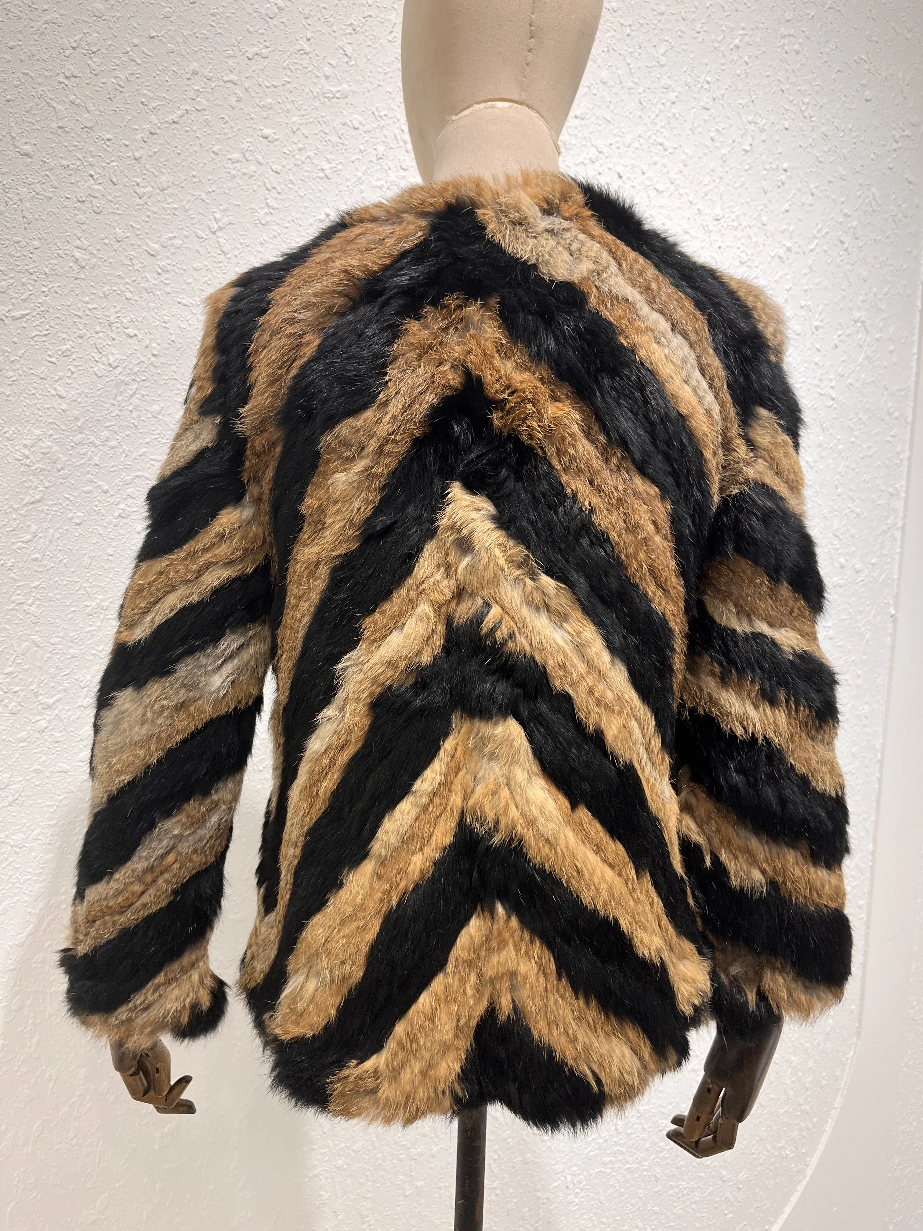 천연 토끼 모피 코트 여성 겨울 자켓 진짜 가죽과 모피 볼레로 여성 의류 여성 겉옷 2024 Black Cold