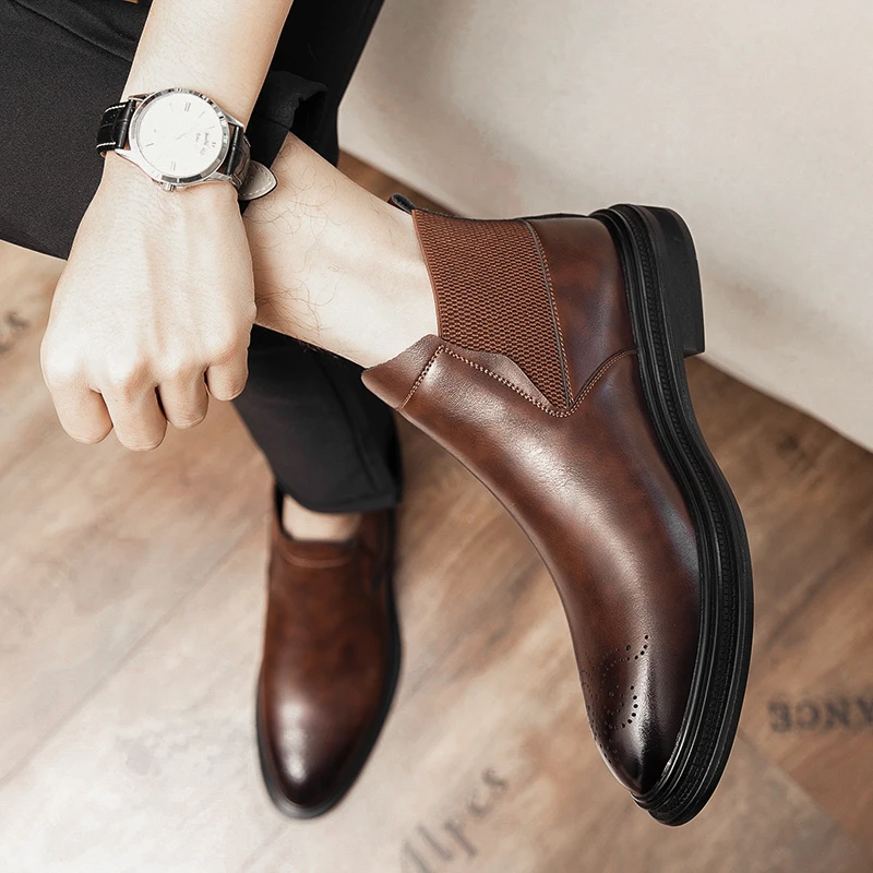 High-top leather shoes are versatile for men brogue retro British-style business shoes and youth formal wear casual shoes trend view 2