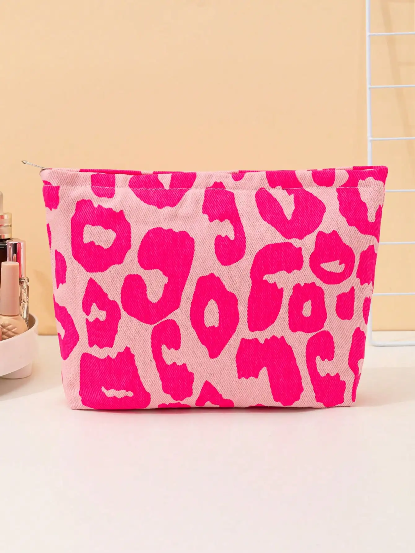Pink Big Leopard print multifunctional and convenient large capacity Makeup Bag lipstick and cosmetics storage Makeup Bag