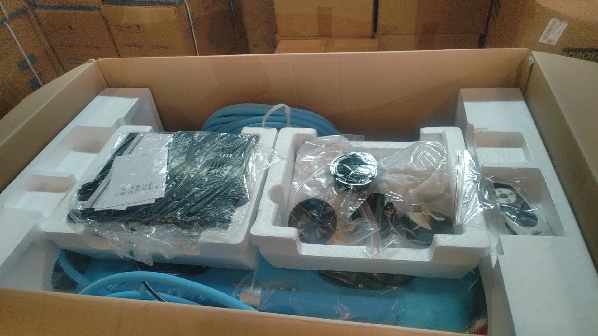 Robot Pembersih Kolam Renang Pembersih Robot Otomatis Kolam 200D