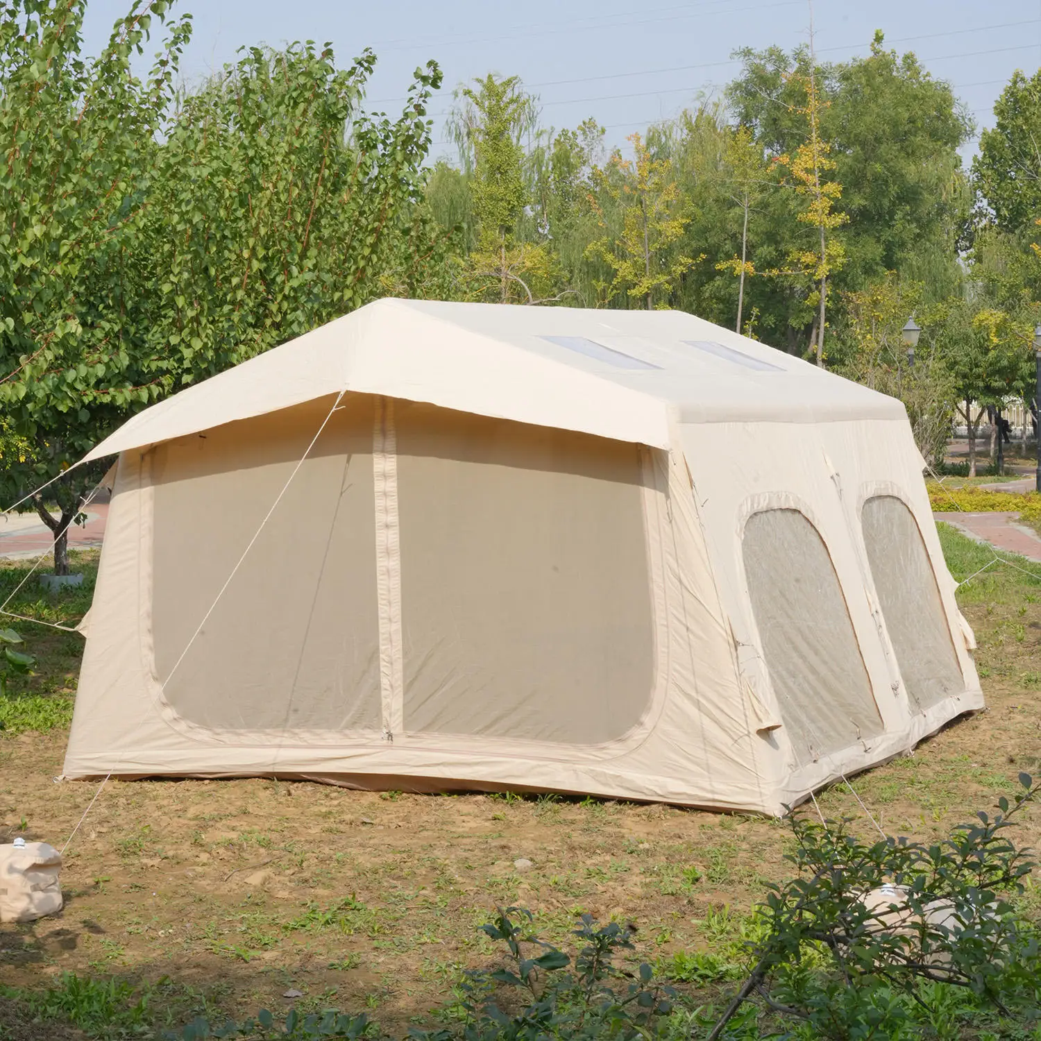 

Large Luxury Air Tent 13.68㎡ 4-8 Person Automatic Oxford Fabric Waterproof Inflatable Sunshade Cabin Outdoor Camping Air Tent