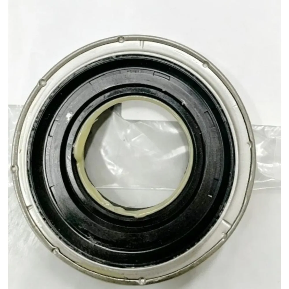Car Rear Differential Half Shaft Oil Seal Drive Axle Rubber Sealing Ring CV6W4B416AE for Ford Edge Kuga Brand New Genuine