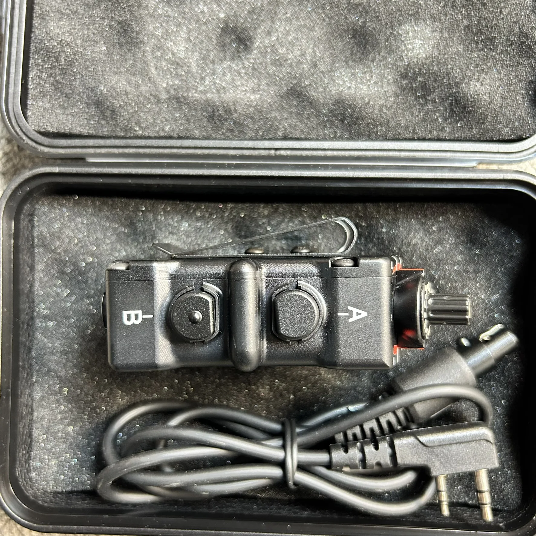 جميع الإصدارات المعدنية MPU5 DUAL PTT راديو تكتيكي وظيفي PTT لسماعات الرأس القياسية U174/uNATO AMP/C3 وغيرها