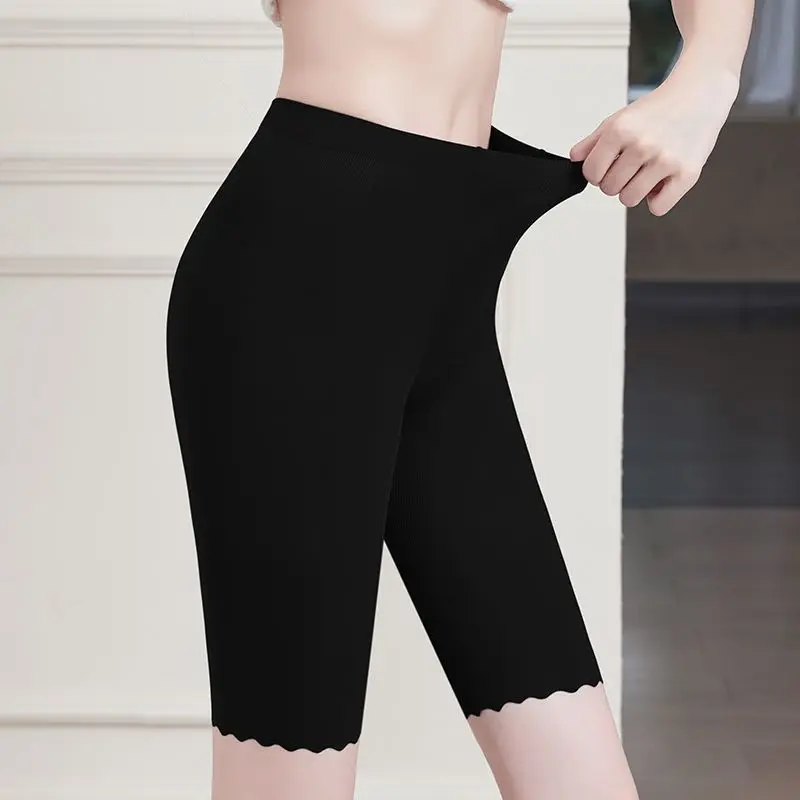 Pantalones de seguridad blancos de seda de hielo para mujer, ropa interior de estilo fino sin rizos y sin huellas, pantalones cortos antibrillantes para verano