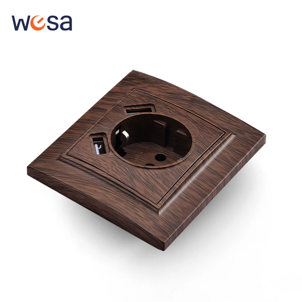 Pared de madera integrada retardante de llama pintura clásica de plástico con toma de corriente de tierra 250V tomas de corriente USB estándar de la UE 250V