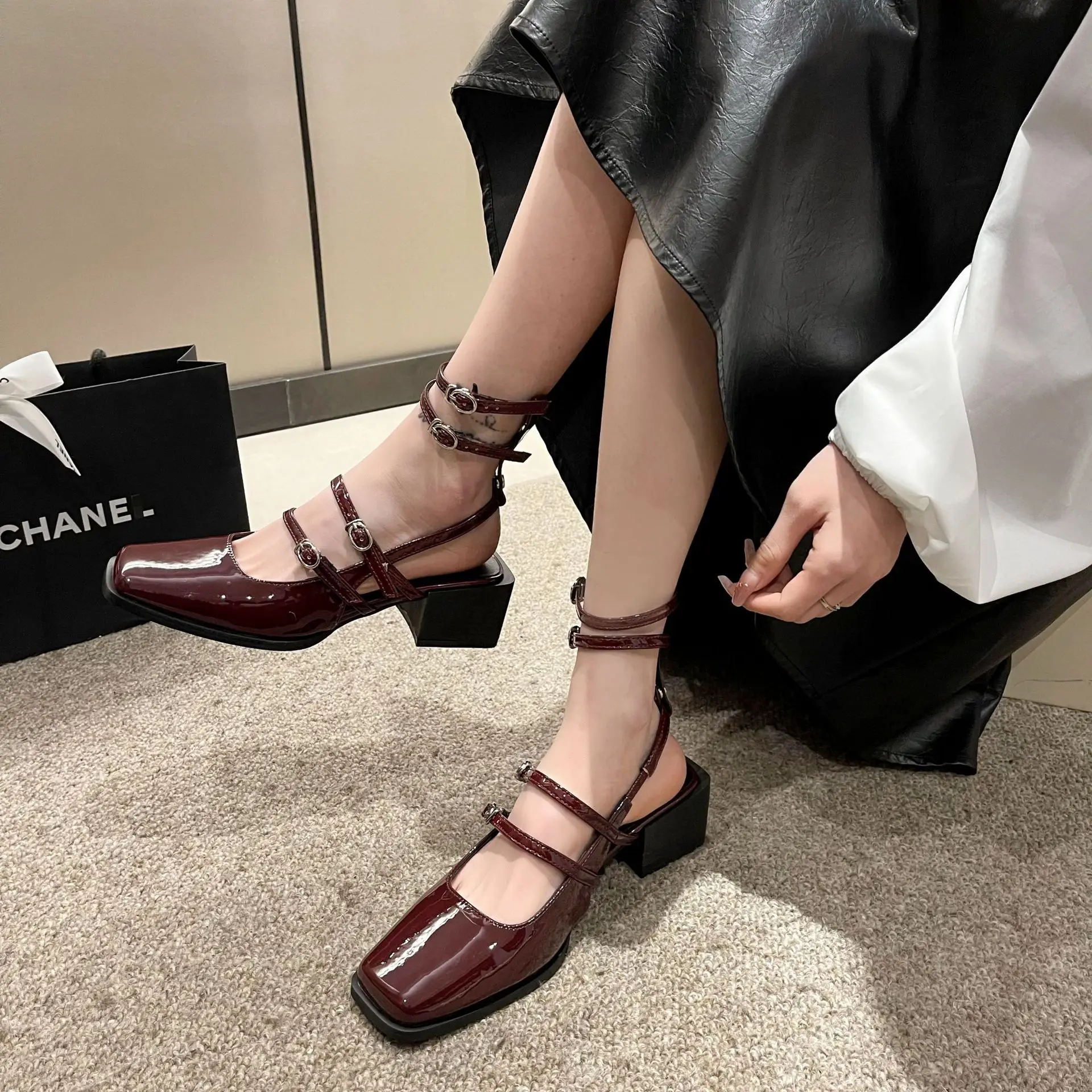 2024 New Design Women Sandal Mary Jane Shoes for Woman Fashion Narrow Band Dress Square Heel Shoes Ladies Outdoor Platform Pumps