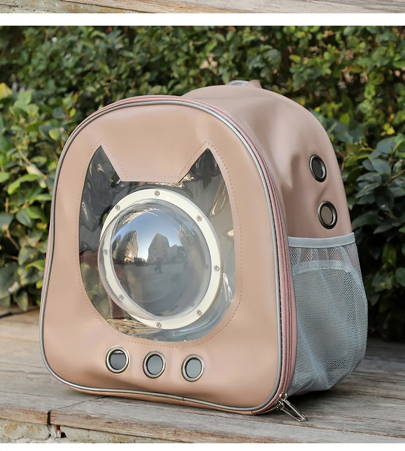 New breathable pet bag for travel, portable backpack, cat bag wholesale, simple and versatile pet backpack.