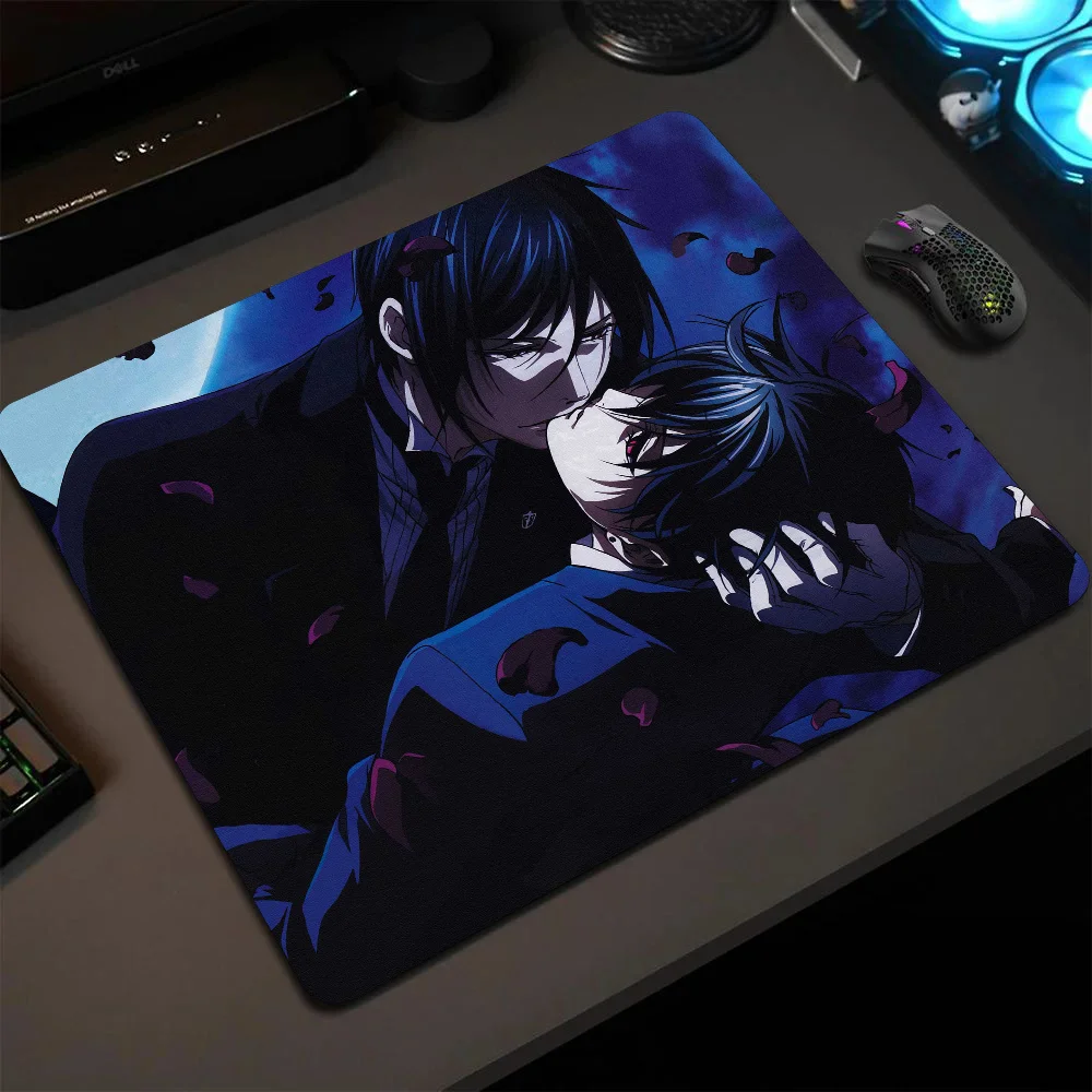 

Black Butler Anime Mousepad Small LockEdge Mouse Pad For Gamers Computer Desk Pad Anti-slip Rubber