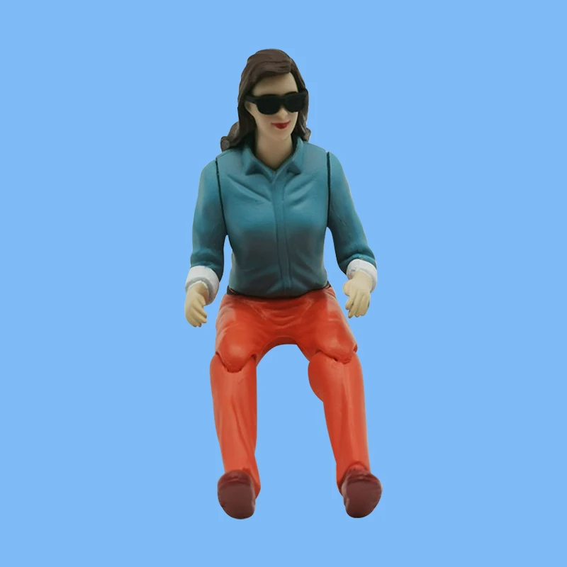 Maßstab RC Pilot Figur M/F zufällige Farbe, detaillierte Malfahrer mit Sonnenbrille für FPV Flugzeug/Rennwagen/Maßstab Boot Dekoration
