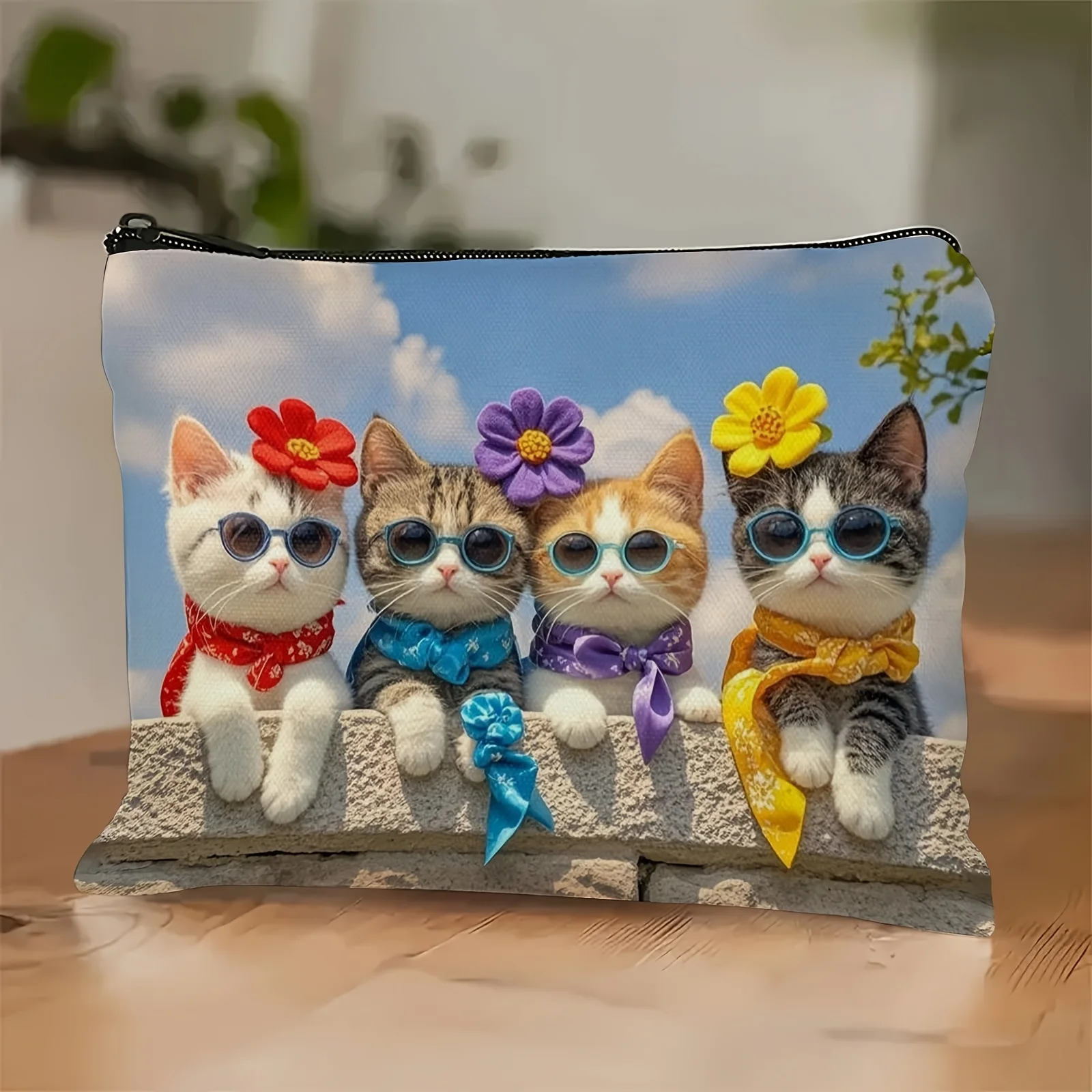 Cats Basking in Sun Cosmetic Bag Lightweight Travel Makeup Pouch with Zipper, Multifunctional Cat Print Design for Women & Men