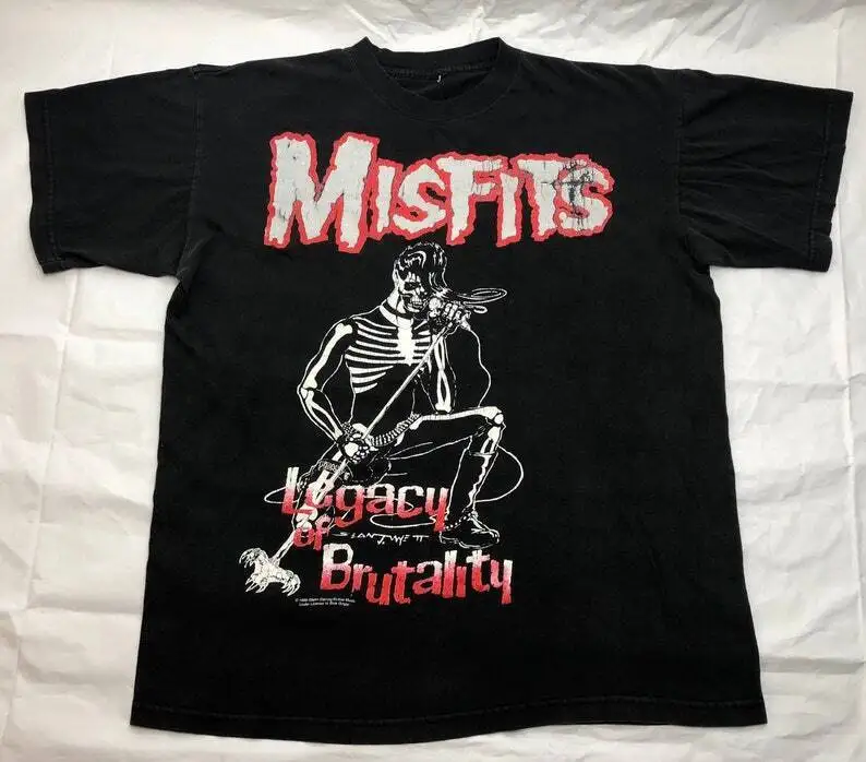 

Misfits Tshirt Retro1999 Legacy of Brutality Punk Rock Band Shirt TE1754