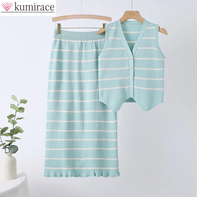 

Spring and Summer New Striped Slimming Knitted Cardigan Top+camisole Skirt Elegant Women's Two-piece Set