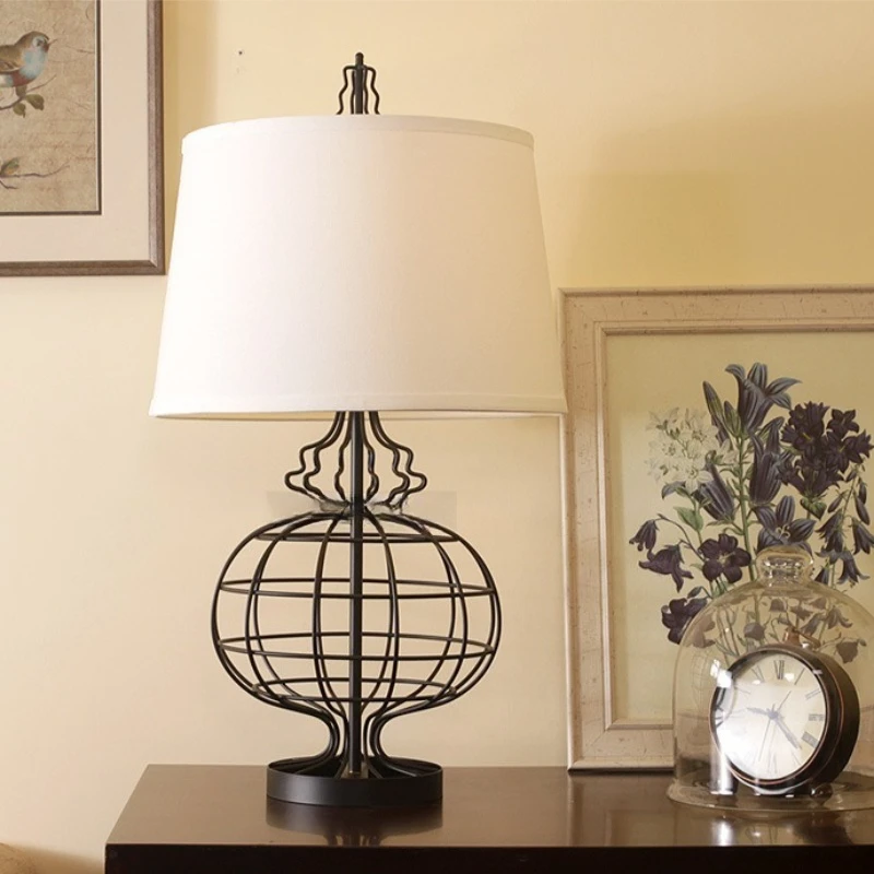 Wrought Iron Retro Hollow Out Floor Lamp Country Simple European-Style Bedroom Homestay Study Living Dining Room LED Table Light