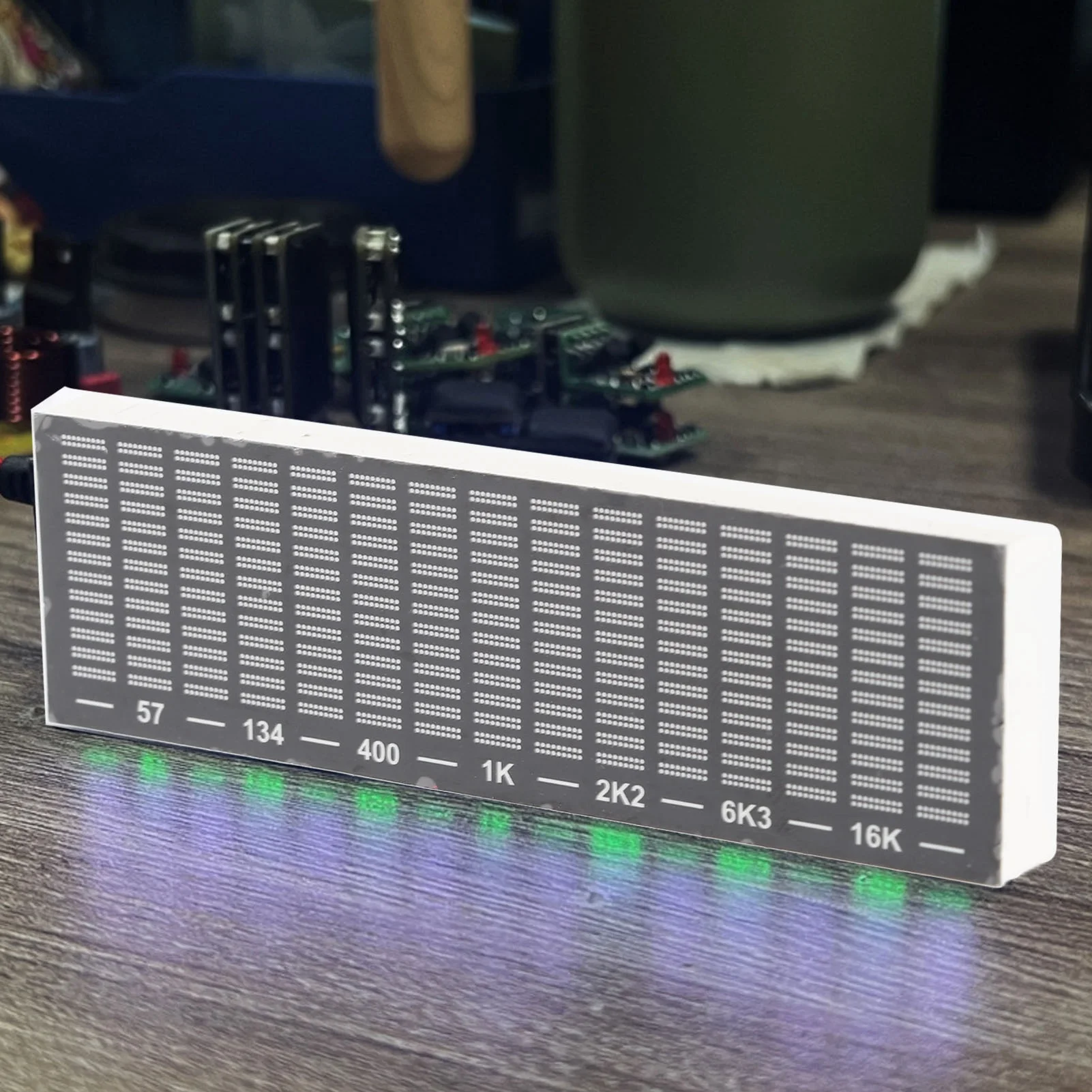 

Светодиодный светильник Music Spectrum, 20 Гц-25 кГц, 5 В, 1 А, с управлением звуком, ритмический светильник, энергоэффективный, с длительным сроком службы, для игровой комнаты