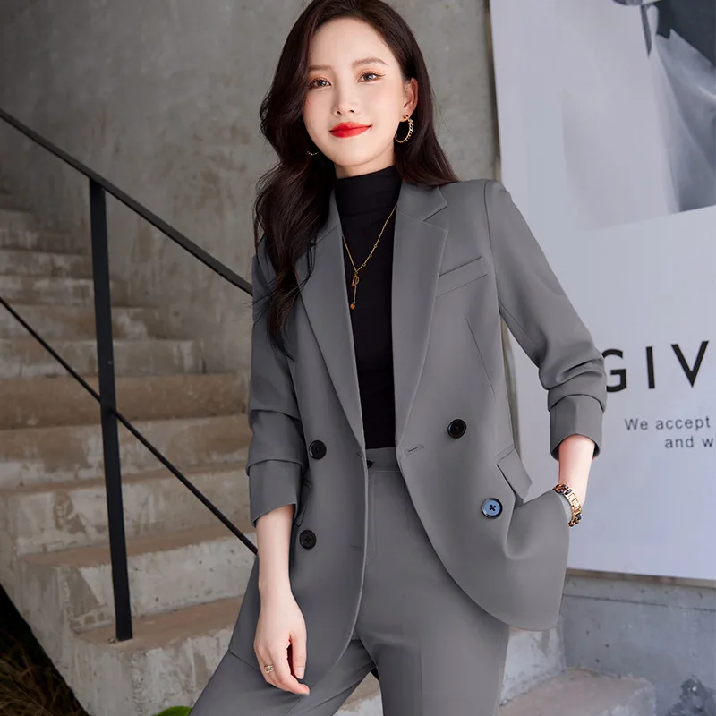 Women's blazer for spring and autumn, new style with a high-end, fashionable, and unique design, suitable for professional wear