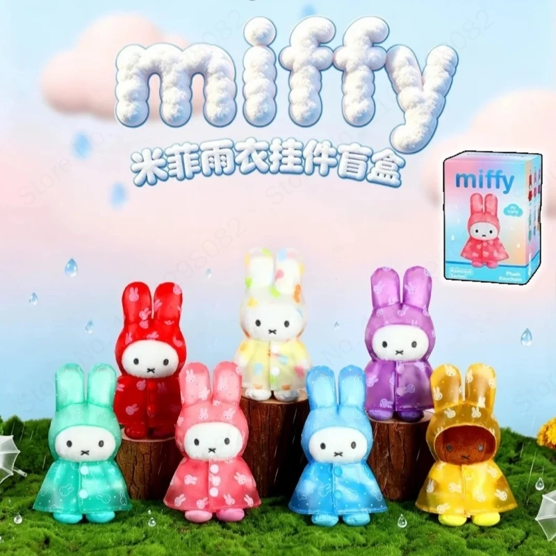 Image of Miffy Regenmantel-Serie Blind Box Kawaii Mini Schlüsselanhänger Figur Weich Niedlich Styling Premium Sammlerstück Cartoon Trendiges Spielzeug Geschenk