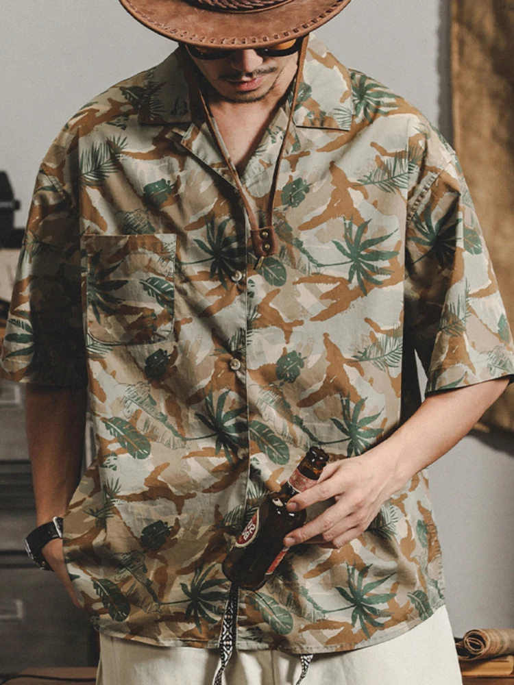 

American Retro Cuban Collar Silk Men's irt ort Sve Summer Breathable Loose Fit Youth Casual Faion Baroque Design